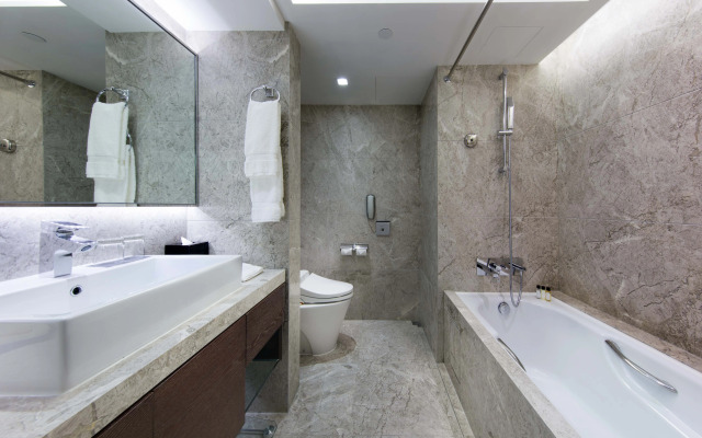 New World Millennium Hong Kong Hotel