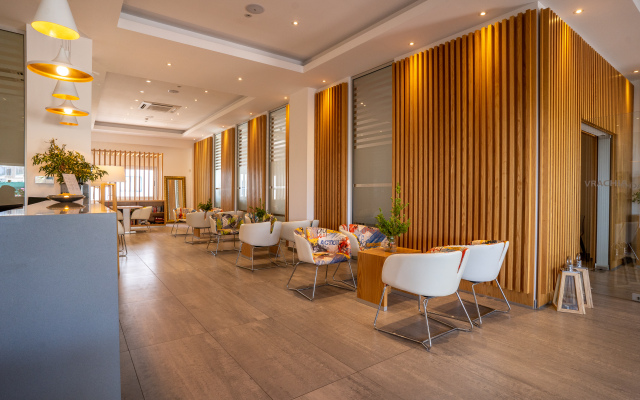 Vrachia Beach Hotel & Suites - Adults only