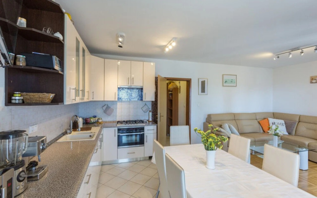 Apartment Tomazin