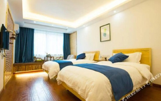Qiuzhiyue Hotel