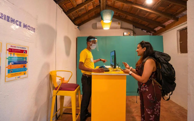 Gostops Goa, Calangute - Rooms & Dorms