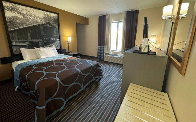 Super 8 by Wyndham Columbia Clark Lane