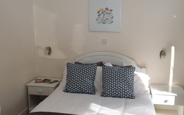Haseley Coach House Motel