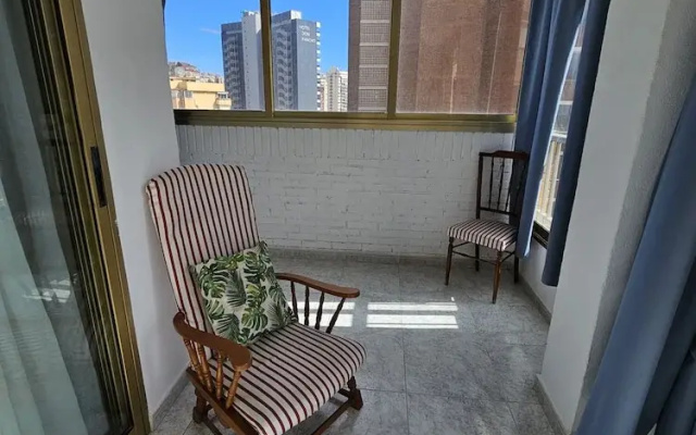 City Apartment With Pool Access