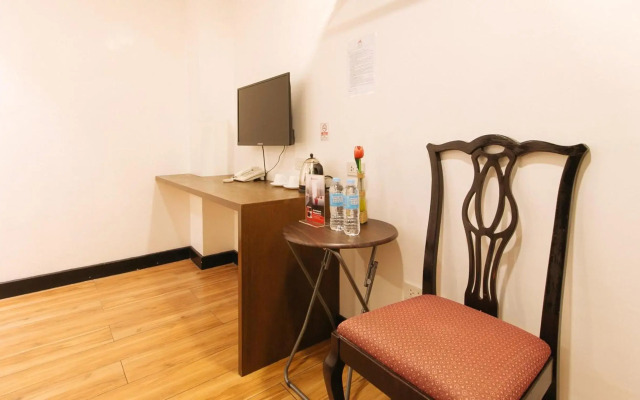 RedDoorz Plus Near Bamboo Organ Las Piñas