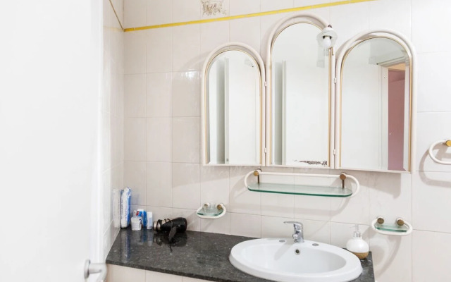 Pleasant Holiday Home in Tropea near Sea