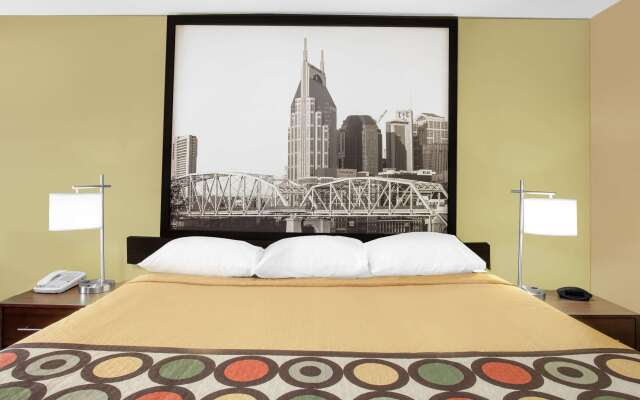 Super 8 by Wyndham Nashville West