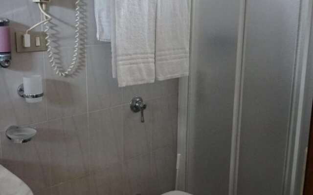 Hotel Tritone