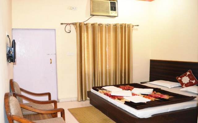 Hotel Goverdhan Tourist Complex