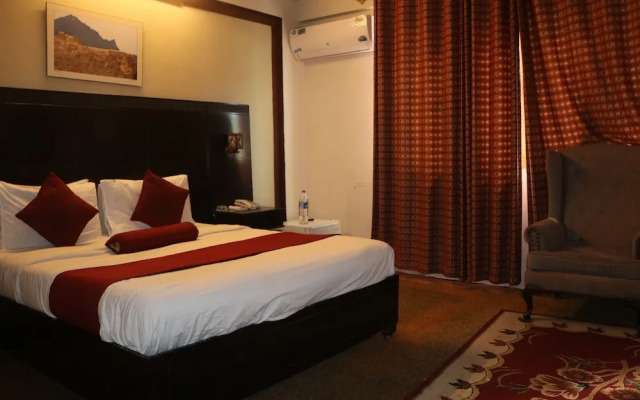 Midway Hotel Gilgit