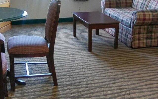 President Inn & Suites