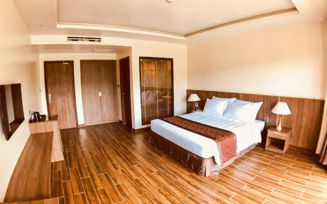 Coral Bay Resort