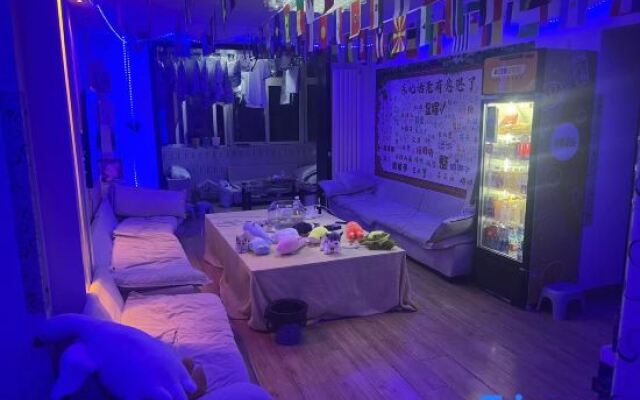 Shenyang encounters love tribes B&B