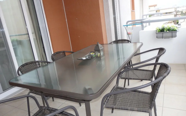 A&J Apartments or Rooms athens airport