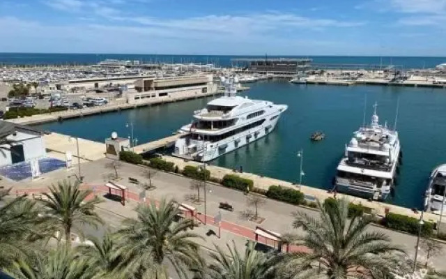 1ere ligne vue port et mer
