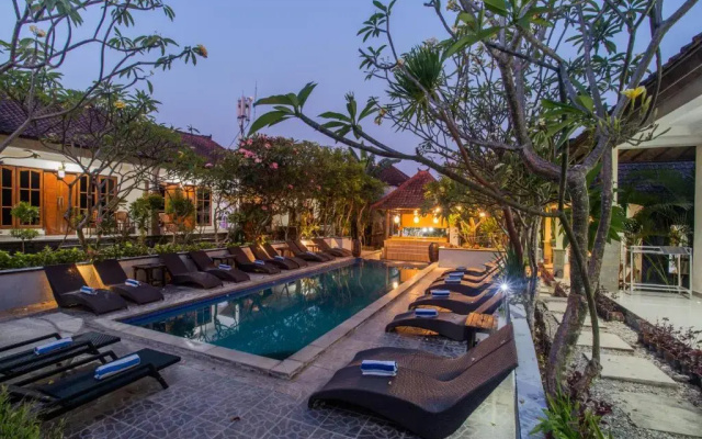 The Tanis Beach Resort Nusa Lembongan