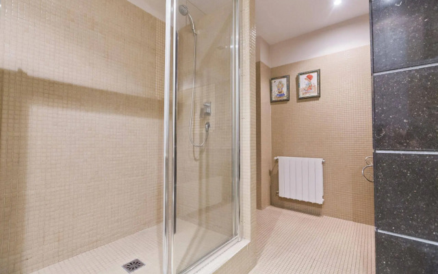 Total Valencia Canovas Garden