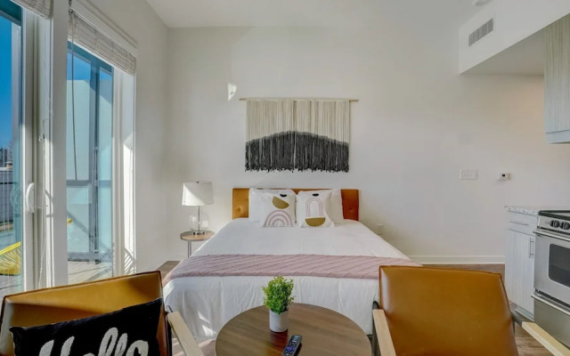 FRONTDESK Lakeview Green Apts Birmingham