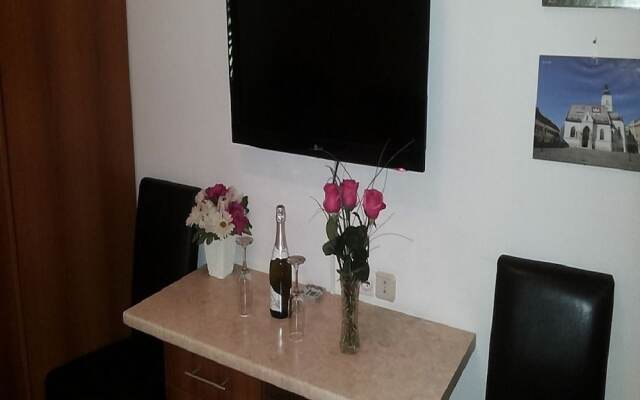 Angela Classic Rooms