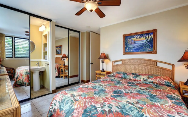 Pikake #a6 2 Bedroom Condo by RedAwning