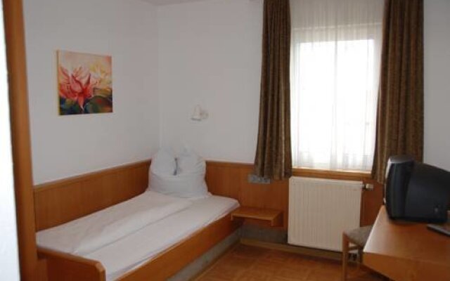 Hotel-Restaurant Zum Goldenen Hahnen