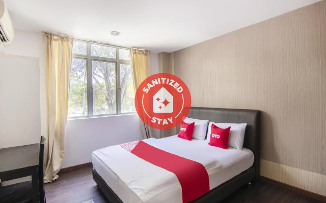 OYO 89891 1st Inn Hotel Subang (SJ15)