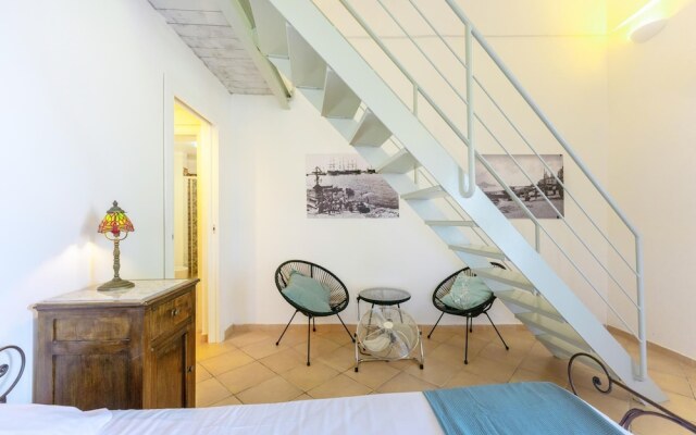 Attila Quadrupla Duplex