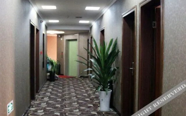 Yuge Chain Hotel (Wenjiang University Town)