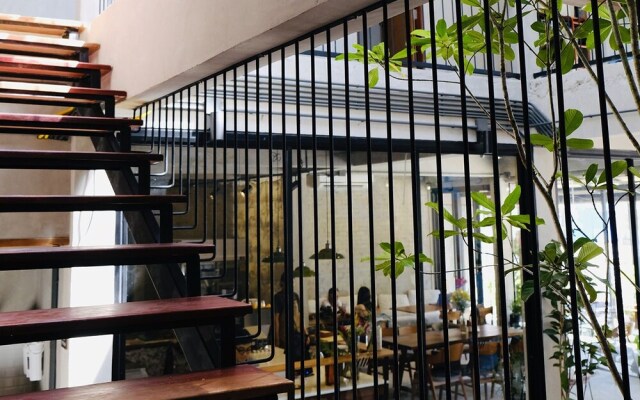 TAN Hostel x Cafe - Adults Only