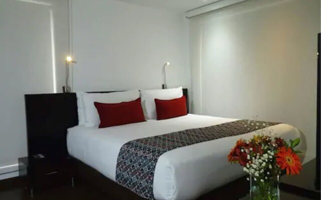 Richmond Suites Hotel