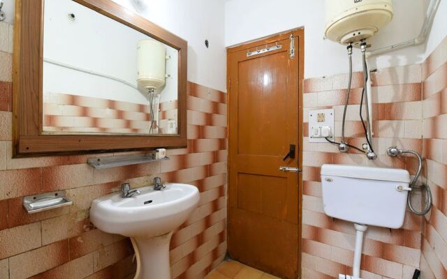 Oyo 13710 Home Cozy 2Bhk Aleo Manali
