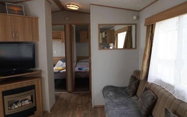 Pets go Free 3 Bedroom Caravan at Heacham Beach