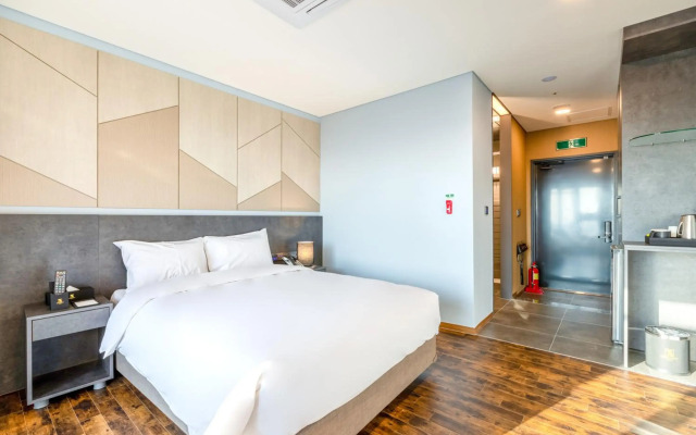 Urbanest Hotel