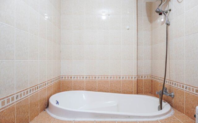 Simply 1BR Grand Palace Kemayoran Apartment