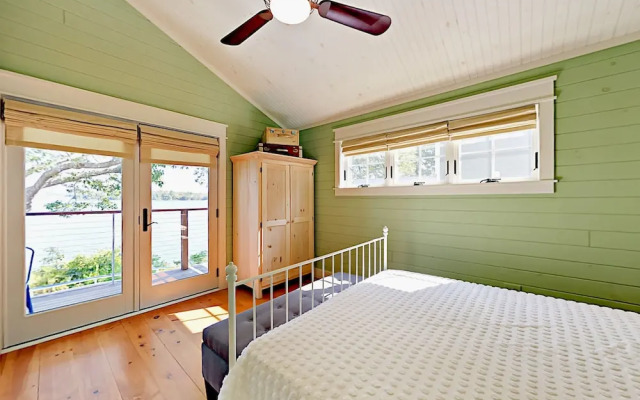 46 Maquoit Drive Home