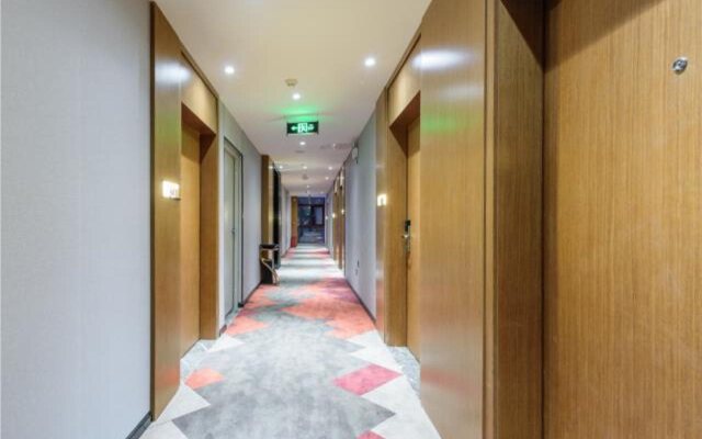 Borrman Hotel Guigang Pingnan Donghu