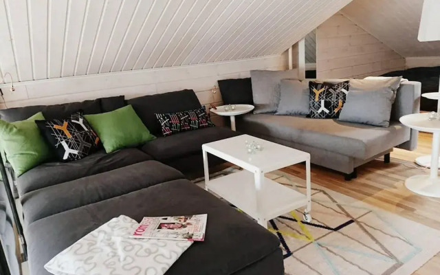 Large 8-9-bed Central Ski Innout House in Hemavan