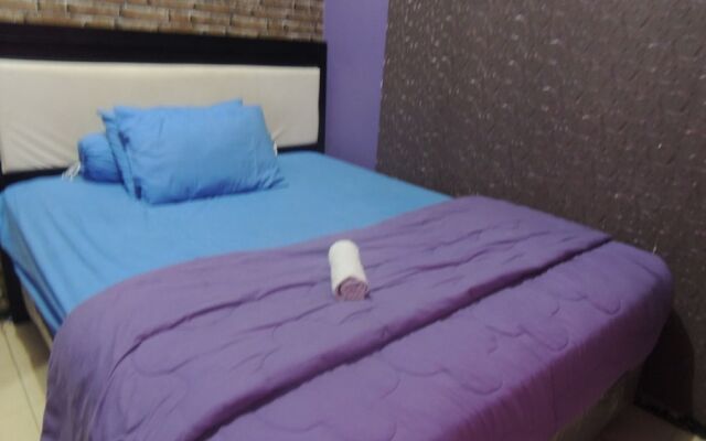 Ungu Nasional 2 Hotel