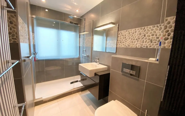 Apartment in Nieuwpoort With Terrace