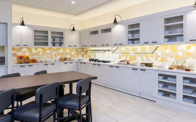 Hyatt Place Flint / Grand Blanc