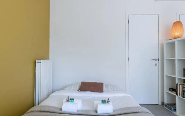 Comfortable Studio With Terrace in Antwerp