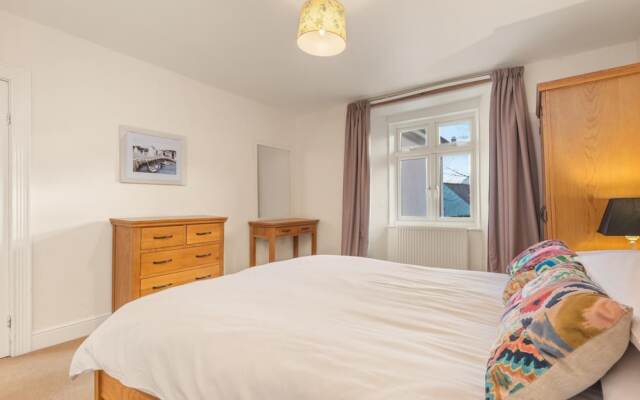 Apartment 4 St Mary s House