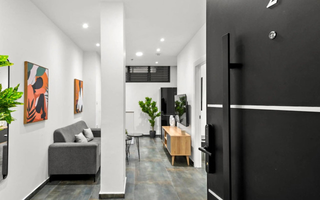 Modern renovated 1 bedroom apartment, Central TLV M2