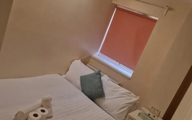 Beautiful 1 Room House in London
