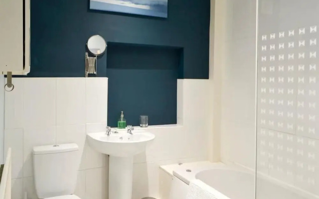 Tynemouth Beach Apartment