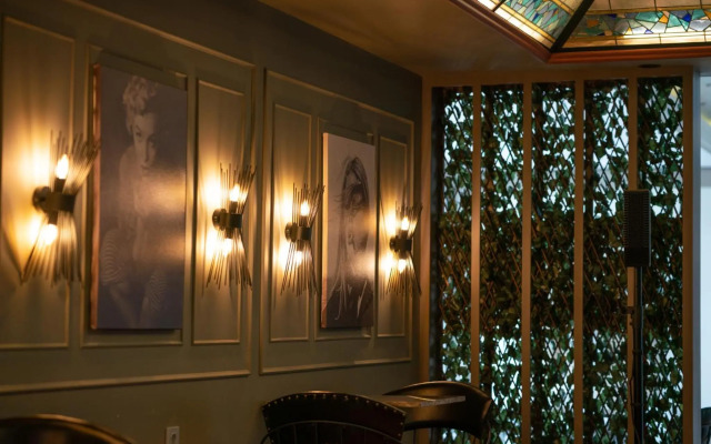 Elementa Boutique Hotel