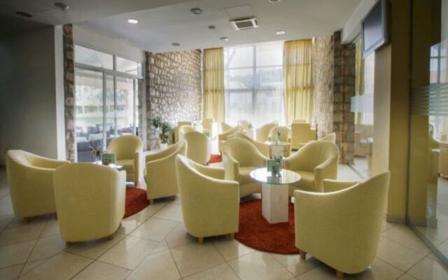 Family Hotel Adria