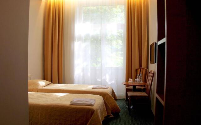 Hotel Metropolis