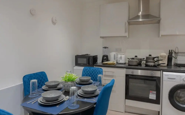 2br-sleeps5-citycentre-ws98