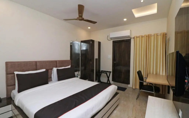 Vrindavan Palace by OYO Rooms